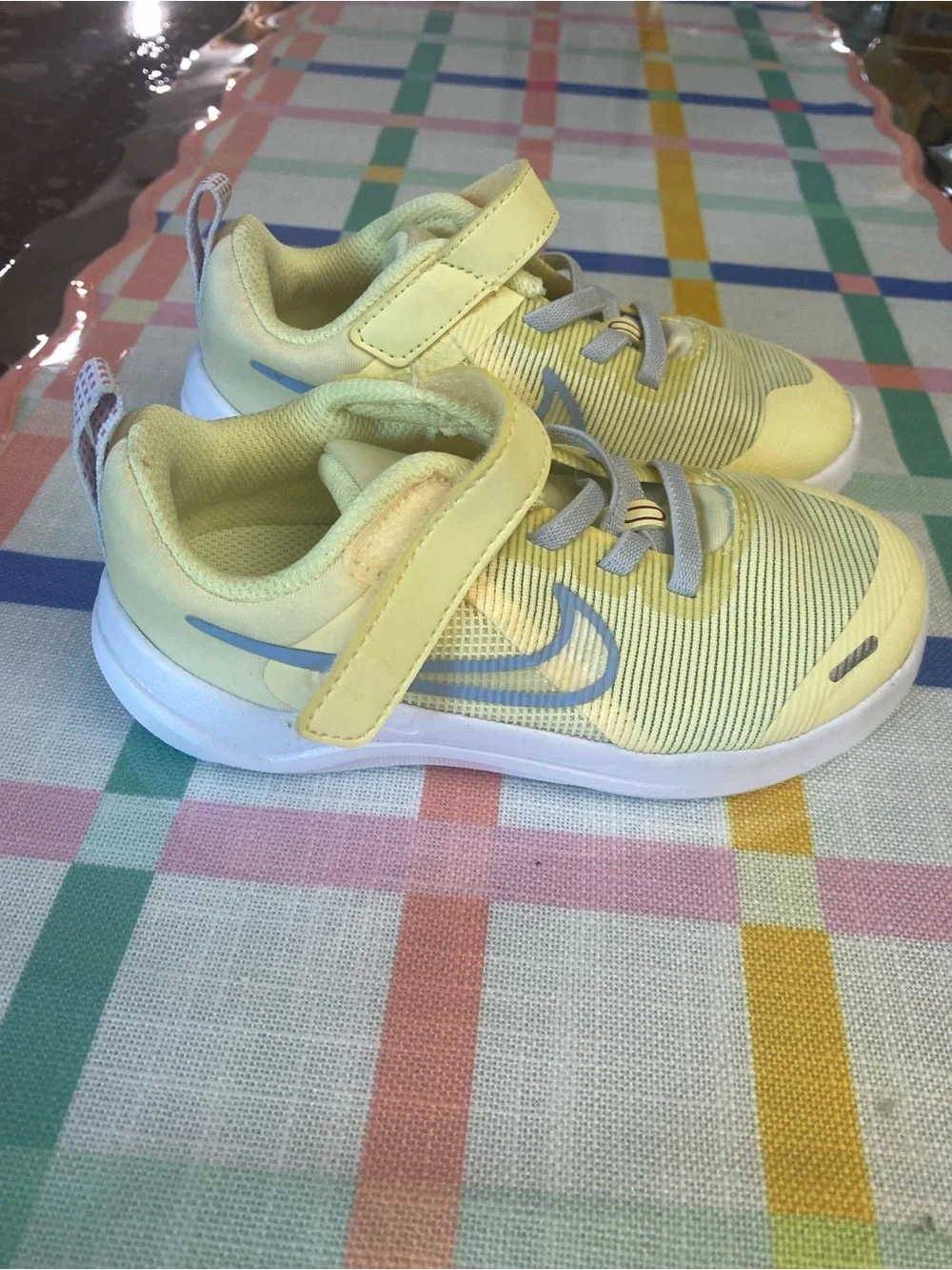 Nike Kids Yellow and Gray Hook-and-Loop Athletic Sneakers